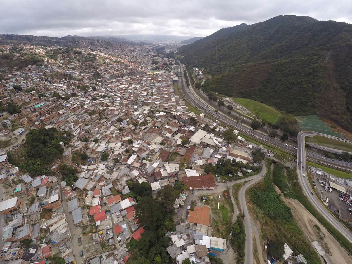 48 años de barrios en Caracas