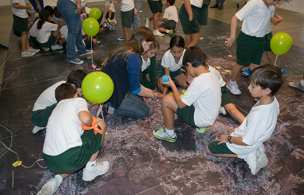 Exhibition CABA mapping 48 years of urban growth in the slums of Caracas