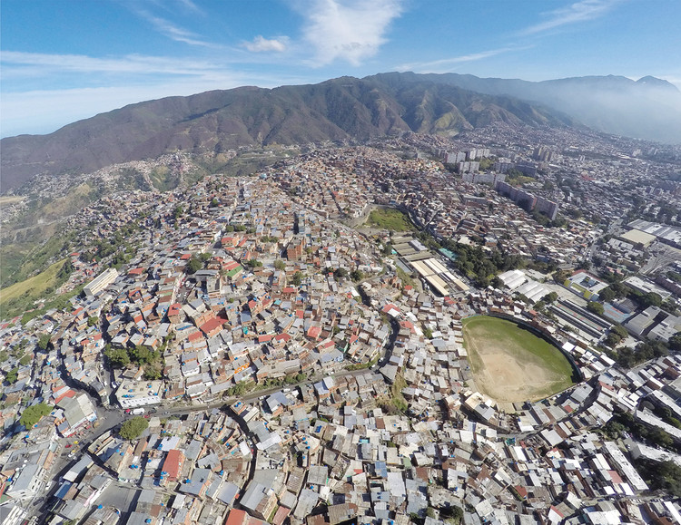 48 años de barrios en Caracas