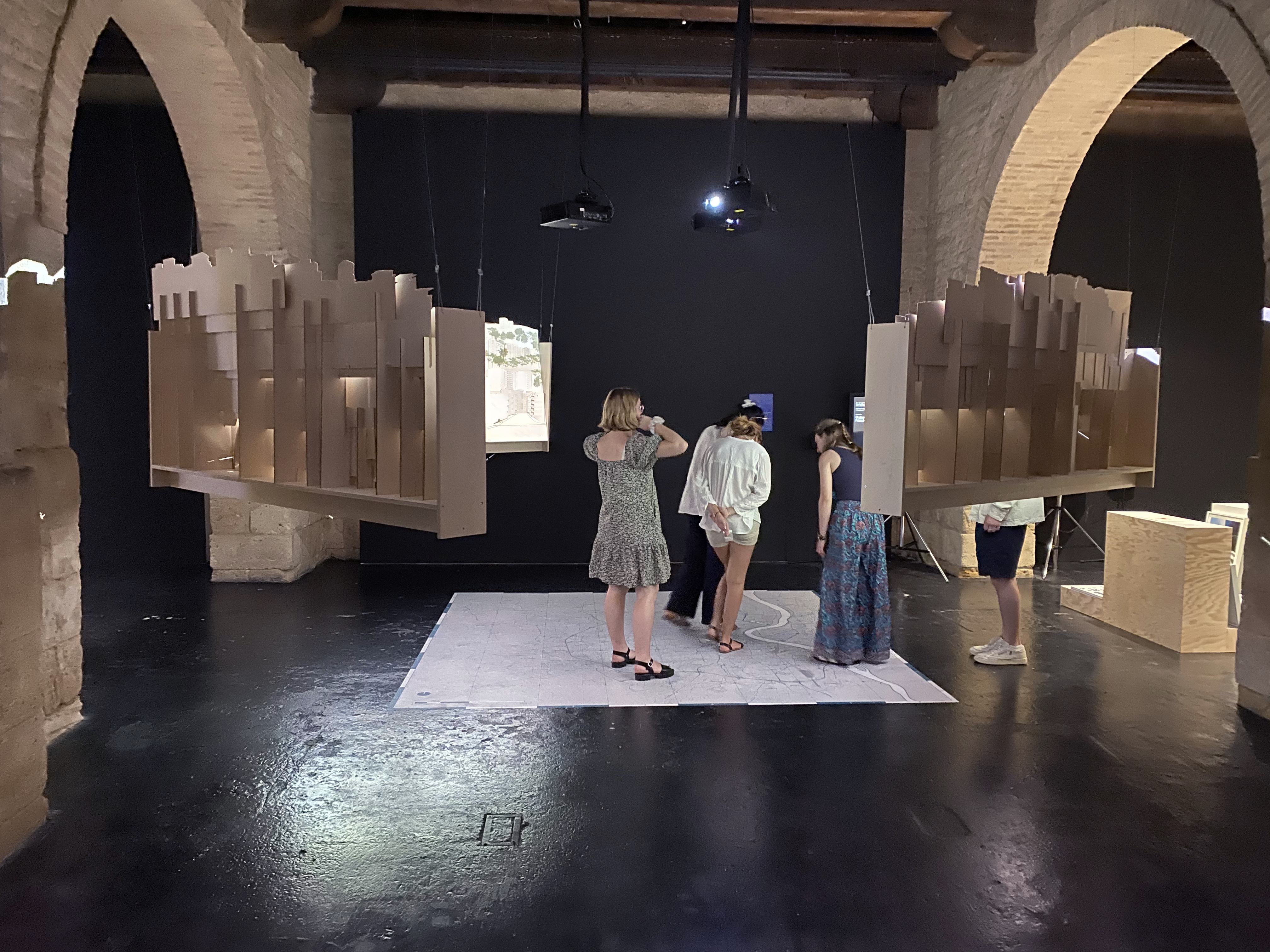 Arc en rêve "Commun: une architecture avec les habitants"