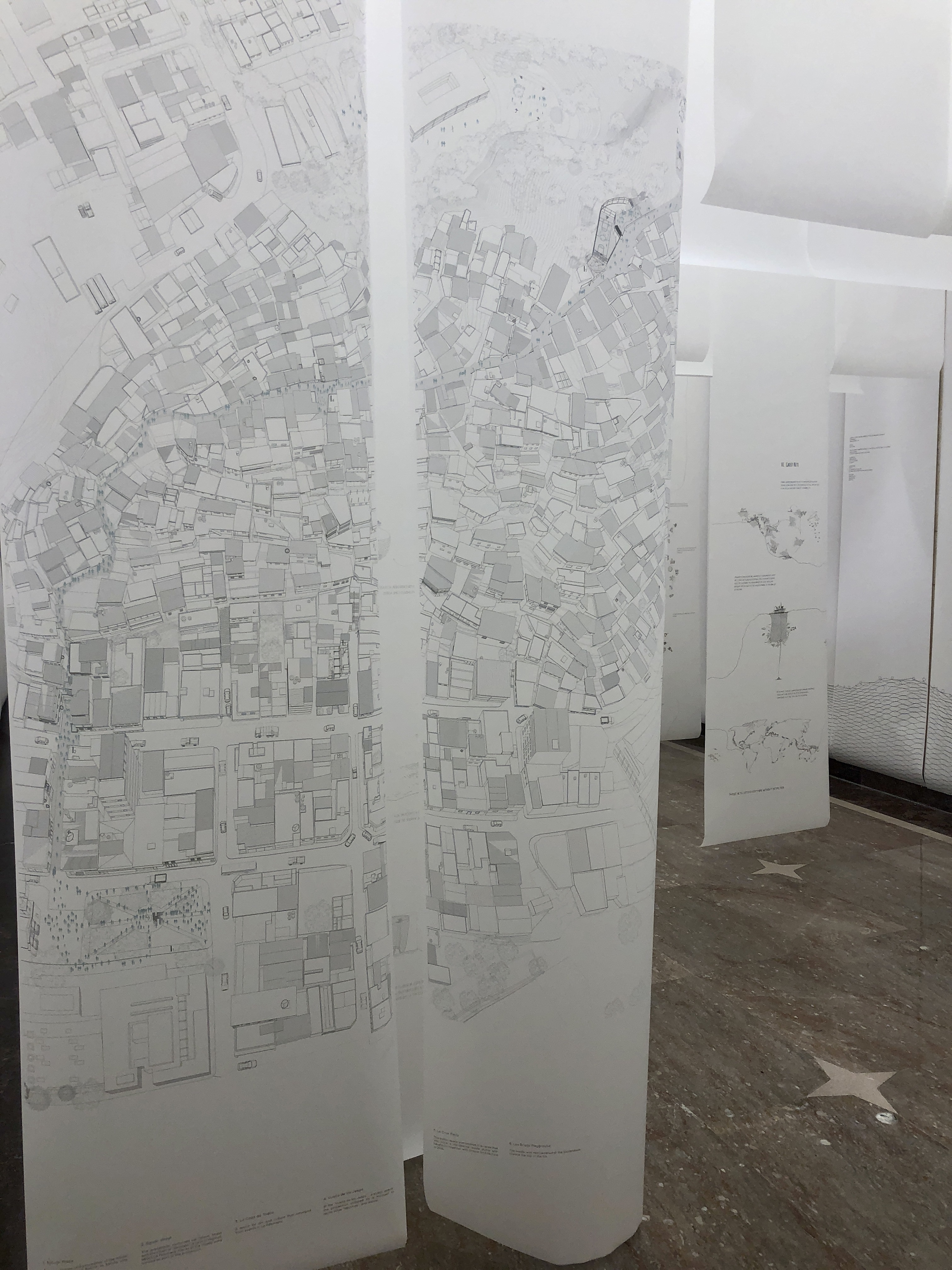 Exposición “ON PAPER"