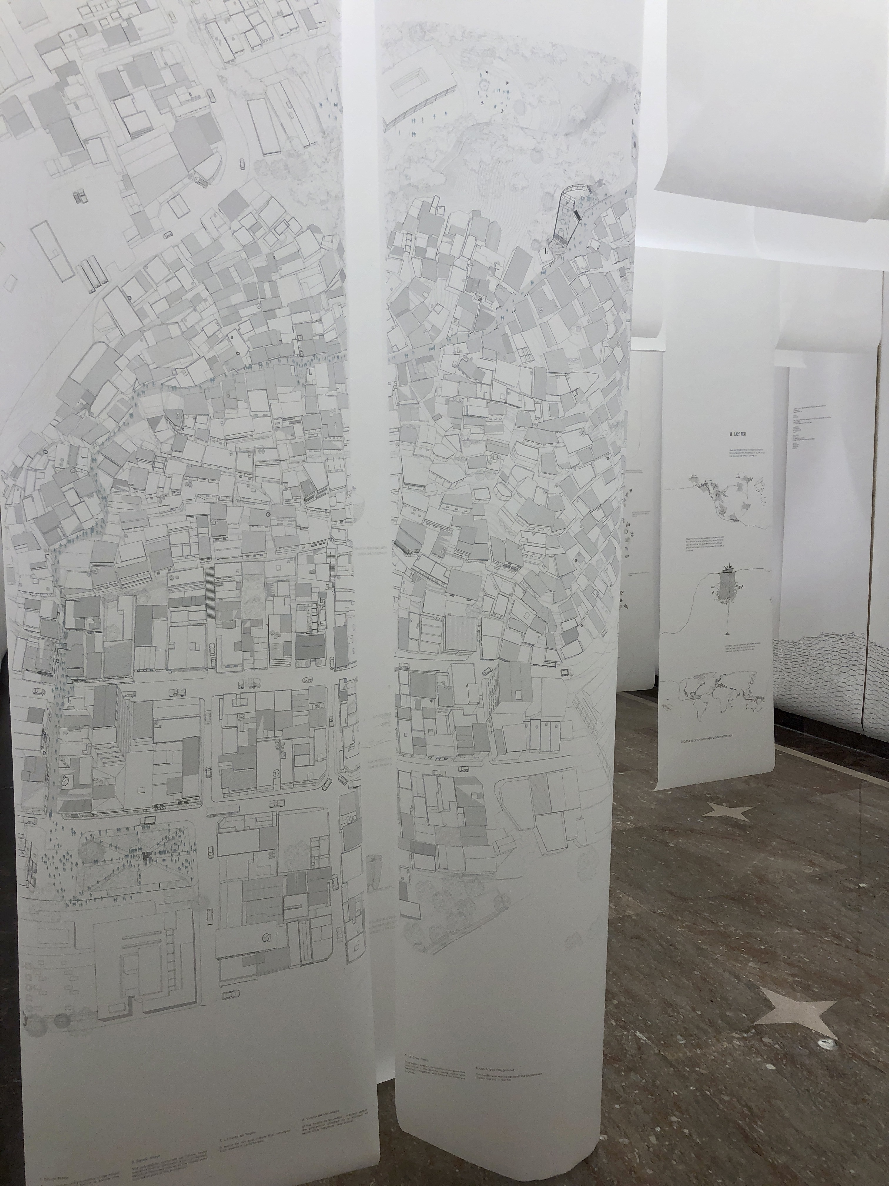 Exposición “ON PAPER"