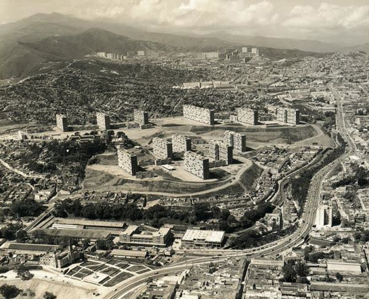 48 años de barrios en Caracas